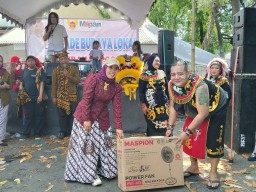 Seluruh RT di Kelurahan Pocanan Turun ke Jalan untuk Meriahkan Hari Pahlawan