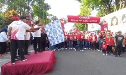 Nganjuk Sehat! Trihandy Berangkatkan Jalan Santai 4 Peringatan, Pengecekan Kesehatan Gratis Diserbu Warga