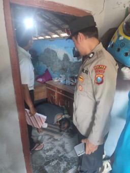 Pedagang Gorengan di Pasar Baru Kertosono Nekat Gantung Diri, Diduga Depresi Akibat Sakit Lambung