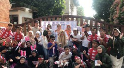 Tampil Memukau di CFD, Anak-Anak SLB Shanti Kosala Ajak Masyarakat Nganjuk Belajar Bahasa Isyarat