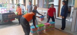 BPBD Kabupaten Kediri Salurkan Bantuan Sembako untuk 49 Warga Dusun Dlopo Terdampak Banjir