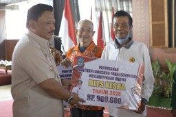 Ribuan Warga Nganjuk Terima BLTS Rp900 Ribu, Bupati Marhaen: Pemerintah Ada untuk Membantu