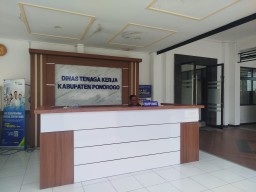 Disnaker Ponorogo Tunggu Konfirmasi KJRI soal Kabar WNI Asal Ponorogo Tewas dalam Kebakaran di Hong Kong