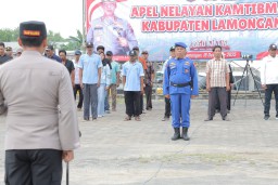 Perkuat Sinergi Pesisir, Polres Lamongan Gelar Apel Nelayan Kamtibmas di Sedayulawas