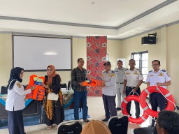 Libur Nataru Picu Lonjakan Penumpang, Pengelola Perahu Penyeberangan Diingatkan Soal Keselamatan