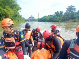 Pencarian 3 Hari Berakhir, Jasad Remaja Tenggelam di Sungai Brantas Ditemukan Tim Gabungan