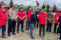 Peringati HUT Megawati, Kader Banteng Jombang Tanam Seribu Pohon hingga Tebar 79 Ribu Benih Ikan