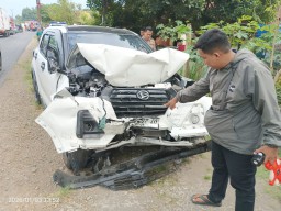 Tabrakan Mobil dan Truk di Ngoro Jombang Berujung Maut, Satu Orang Meninggal Dunia
