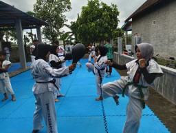 Target Juara Umum Porprov 2027, Tarung Derajat Kediri Perkuat Pembinaan Atlet