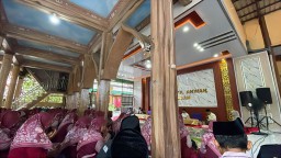 Ratusan Jamaah Majelis Ta’lim Roudhotul Jannah Sidoarjo Perkuat Spiritualitas Sambut Ramadan di Lamongan