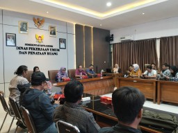 Tolak Hasil Audit, Kontraktor Keberatan, Pemkot Kediri Tetap Lanjutkan Proyek Alun-Alun