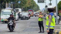 Cegah Bus Ngeblong, Satlantas Polres Kediri Kota Perketat Pengawasan di Dua Simpang Strategis
