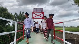 Asa Baru di Atas Sungai : Jembatan Perintis Garuda Hubungkan Desa, Mudahkan Akses Sekolah hingga Ekonomi