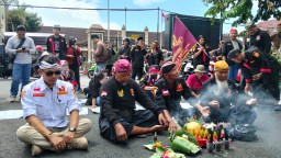 Bakar Kemenyan, Seniman Jaranan Kediri Mengadu ke Pemkot, Minta Walikota Copot Kadisbudparpora