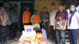 Diguyur Hujan, Dapur Rumah Warga Sumber Windu Roboh, BPBD Nganjuk Turun Salurkan Bantuan