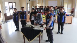 Disaksikan Orang Tua, 226 Peserta Ikrar Jujur, Seleksi Polri Nganjuk Bebas Titipan