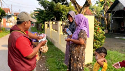 Puluhan Tahun Menabung, Pedagang Asongan di Jombang Akhirnya Naik Haji