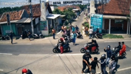 Dua Kelompok Massa Bentrok di Bagor Polisi Segera Amankan Situasi