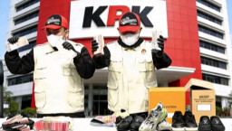 Minta Rp 5 Miliar dari 16 OPD, Bupati Gatut Sunu dan Ajudan Jadi Tersangka Pemerasan