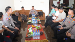 Sinergi Jaga Kamtibmas, Kapolres Nganjuk Silaturahmi dengan Gus Wahid, Bahas Balap Sepeda & Kenakalan Remaja