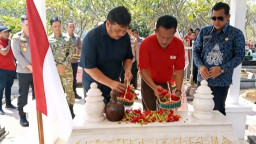 Siap Sambut May Day dan Kunjungan Presiden, Monumen Marsinah Berdiri Kokoh di Makam Nglundo 