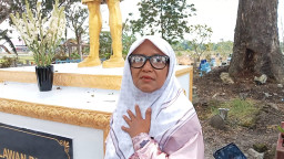 Penuh Air Mata! Adik Kandung Pahlawan Marsinah Ungkap Kenangan Terindahnya Bersama Sang Kakak