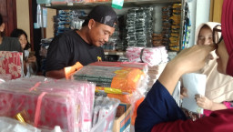 Harga Plastik di Nganjuk Melonjak Drastis, Stok Juga Dibatasi Distributor