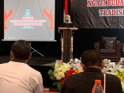 Solosemiran, Wiwin Sumrambah Soroti Gadget hingga Ancaman El Nino Gozila di Jombang