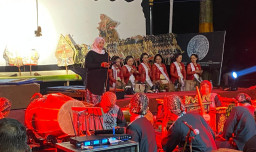 Malam Budaya Memukau di Sumberbeji, Wiwin Sumrambah Hadirkan Wayang untuk Rakyat