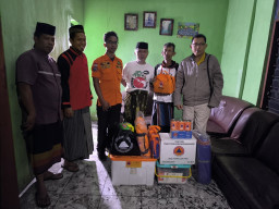 Rumah Warga Patrang Terbakar Akibat Kebocoran Gas, BPBD Jember Salurkan Bantuan