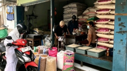 Jelang Idul Adha Harga Beras di Jombang Melambung, Pasar Citra Niaga Sepi Pembeli