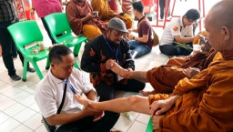 Cerita Gusdurian Peduli Ketika di Nganjuk, Kawal Medis Biksu Thudong dari Bali hingga Jogja