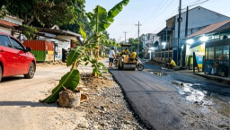 Viral Langsung Ditangani, URC PUPR Nganjuk Segera Perbaiki Jalan Rusak