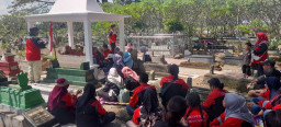 Harapan Bertemu Presiden Prabowo di Makam Marsinah Pupus, Ratusan Buruh dari Berbagai Daerah Kecele 