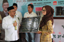 Mendikdasmen Abdul Mu’ti Resmikan Revitalisasi 66 Sekolah di Nganjuk