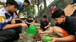 Rayakan Kurban dengan Sapi Jumbo dari Presiden Prabowo, Santri Tebuireng Nyate Massal