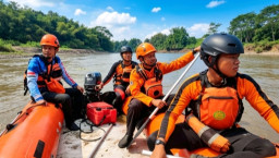 Tim SAR Gabungan Sisir Sungai Brantas Cari Warga Blitar yang Hanyut