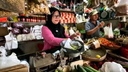 Jelang Kurban, Harga Sayur Mayur di Pasar Jombang Naik, Cabai Rawit Tembus Rp 80 Ribu