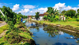 Gercep, URC Jogotirto Bersihkan Saluran Air, Pastikan Irigasi Pertanian Lancar