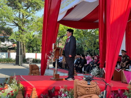 Pimpin Upacara di GOR Bung Karno, Bupati Nganjuk: Pancasila Terbukti Jadi Pemersatu Bangsa