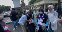 17 Jemaah Haji Jombang Dapat Bantuan Rp20 Juta dari UEA, Menhaj: Bisa Jadi Modal Usaha