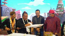 Saat Macapat Mengiringi Kesunyian Jamasan Dua Pusaka Nganjuk