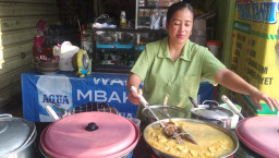 Menyesap Gurih Pedas Mangut Mbak Yanti, Kuliner Legendaris di Pesisir Pantura Tuban