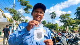 Cegah Kebocoran PAD, Nganjuk Kini Berlakukan Bayar Parkir Pakai QRIS