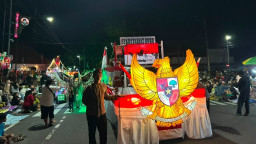 Meriahkan Grebeg Pancasila, Pawai Lampion dan Bedhol Pusaka Hiasi Malam Kota Blitar