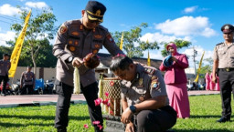 Momen Khidmat di Polres Blitar, Puluhan Personel Naik Pangkat, AKBP Rivanda Titipkan Amanah Layani Masyarakat