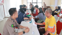 Sambut Hari Bhayangkara ke-80, Aula Polres Nganjuk Mendadak Dipadati Ratusan Warga, Ada Apa?
