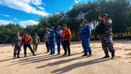 Libatkan Nelayan, Pencarian Santriwati Kediri di Pantai Pangi Blitar, Tim Gabungan Sisir Tebing Curam