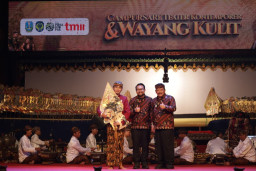 Gebrakan Kang Marhaen dan Mas Handy, Boyong Wayang Kulit hingga UMKM Nganjuk Guncang TMII Jakarta
