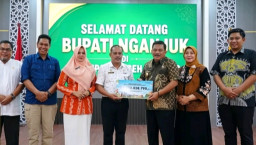 Tempuh 4 Jam Tembus Hujan Lebat, Kang Marhaen Antar Langsung Bantuan Warga Nganjuk ke Aceh Tamiang